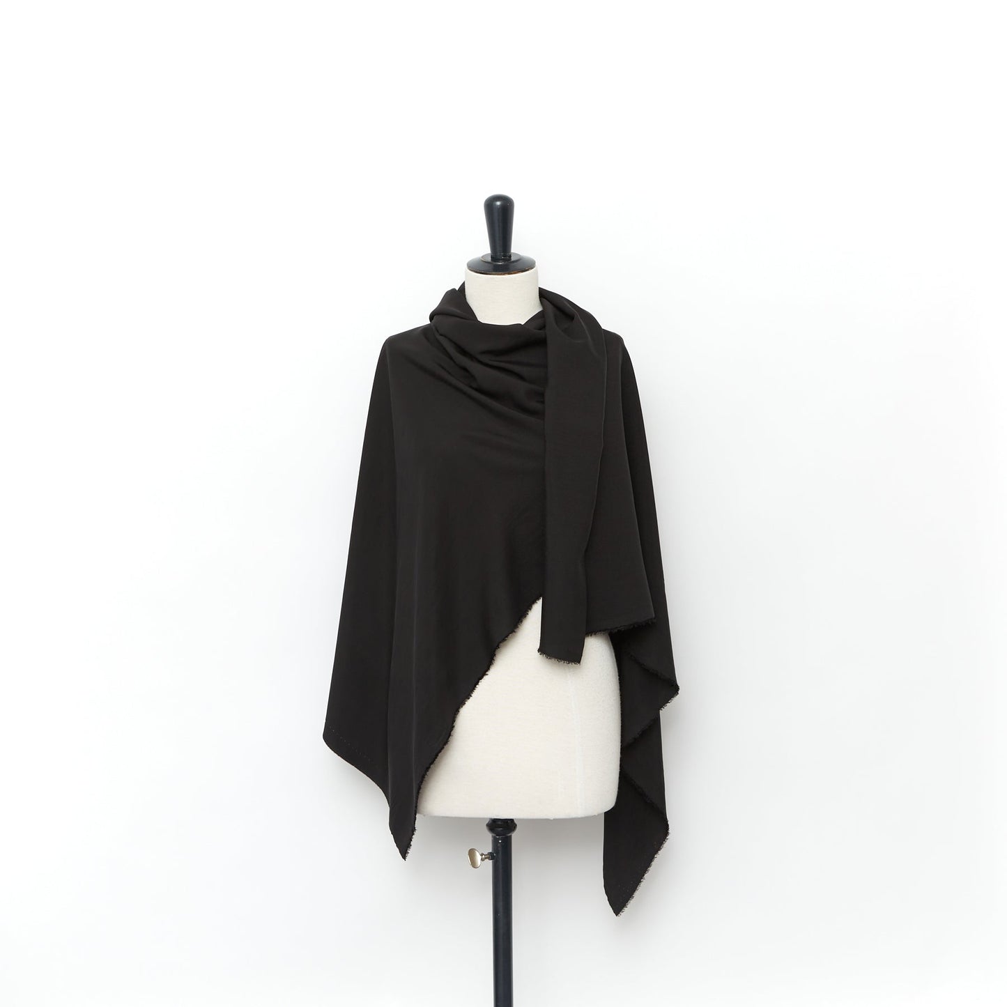 T23V05975 | Lustre Silk Drap